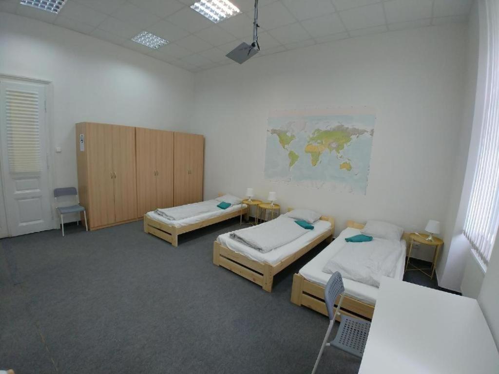 Rooms Veveri - Uvoz, 10 Min Peski Do Centru Brno Exterior photo